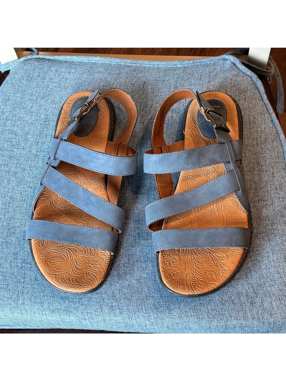 b.o.c. Born Concept blue Asymmetrical Strappy Sandals sz 10M